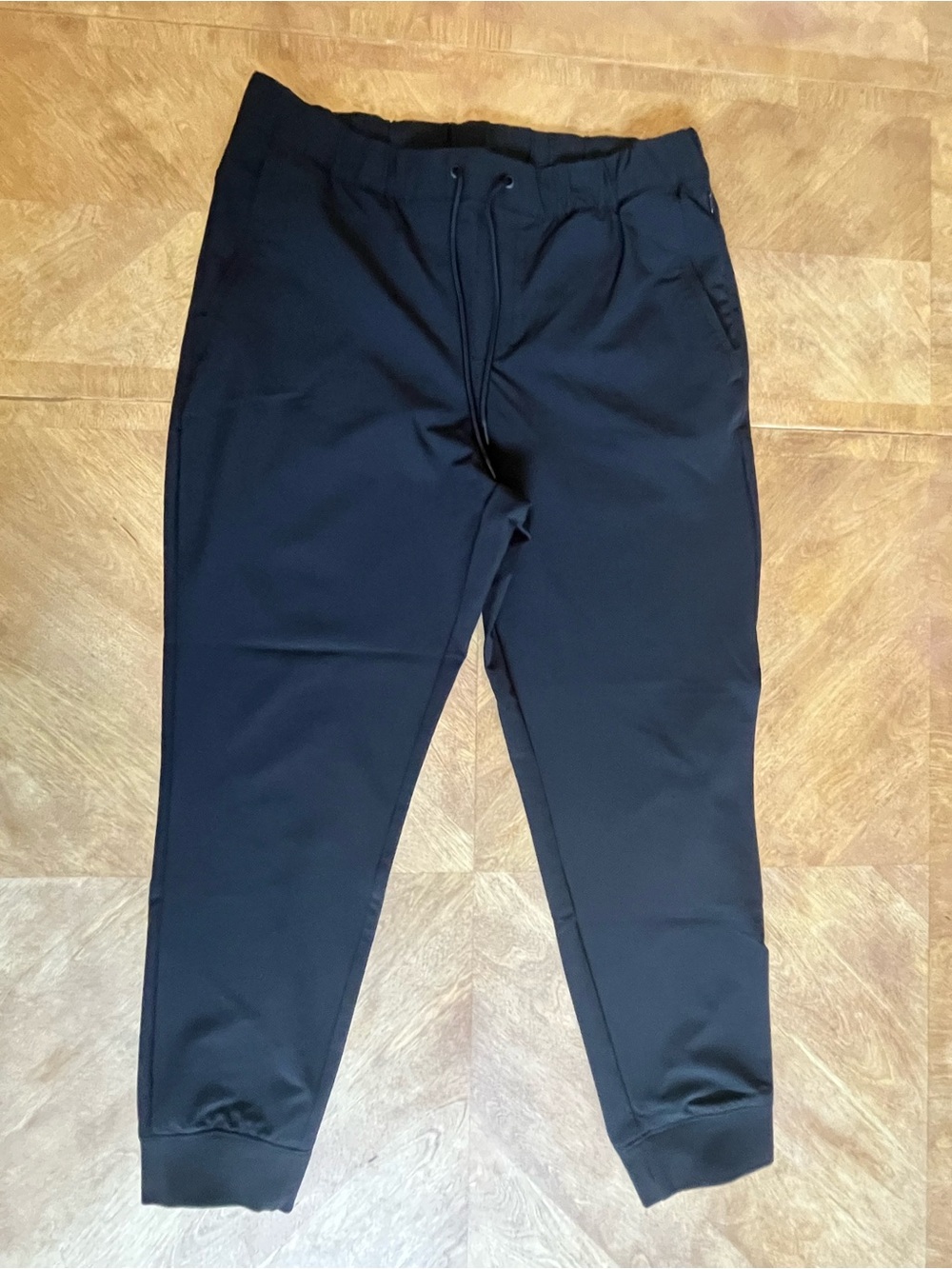 🖤 Old Navy Black Slim Jogger Men’s L | Zip Pocket | Ribbed Cuff | Clean